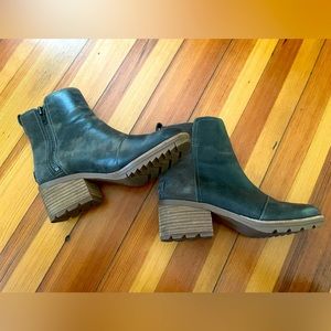 Sorel Cate Sz 7 Booties